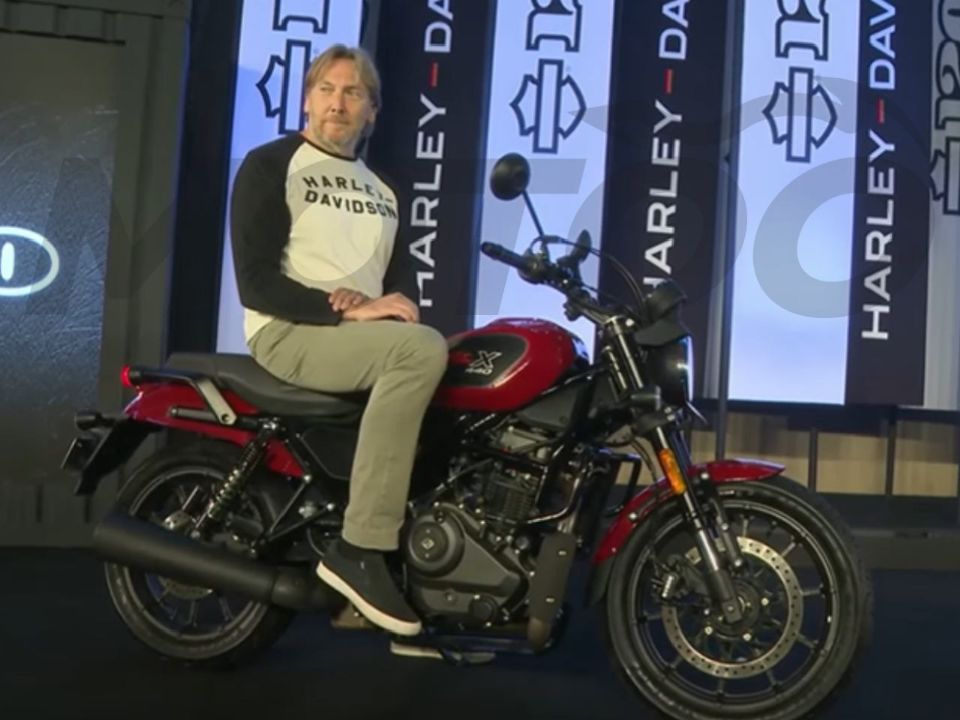 Jochen Zeitz, CEO da Harley-Davidson, no lançamento da X440